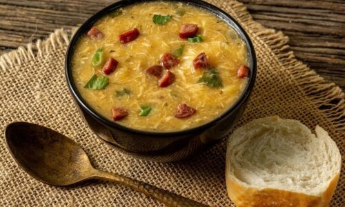 7 sopas saborosas e fáceis para os dias frios