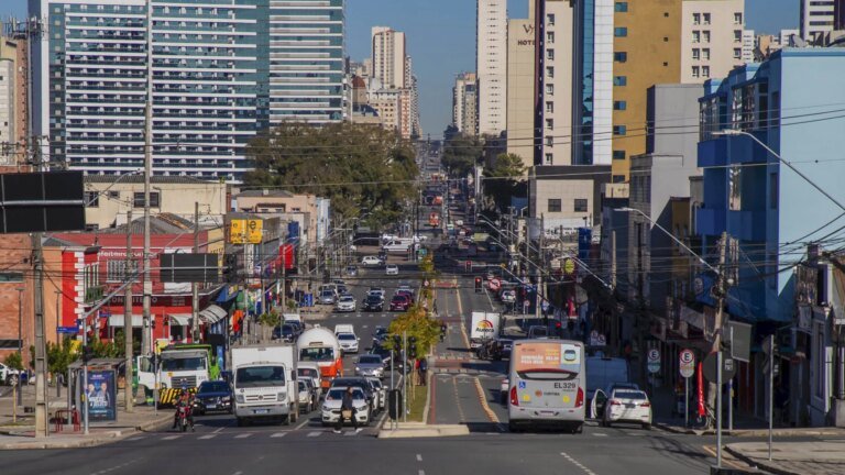 Acidentes de trânsito custam R$ 37,1 milhões ao SUS em Curitiba