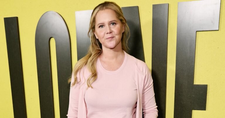 Amy Schumer Claims She Had a 'Botched Colonoscopy'