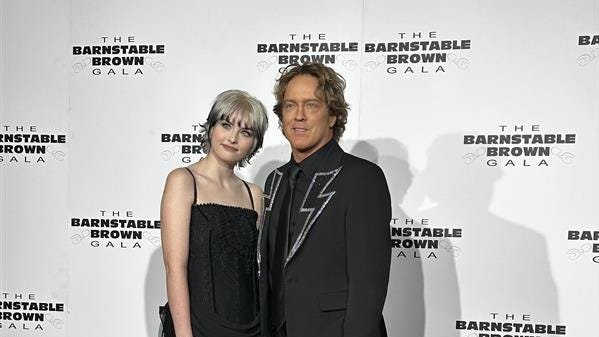 Anna Nicole Smith's daughter channels Joan Jett at Kentucky Derby gala