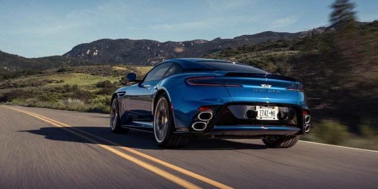 Aston Martin DB12 S Drive