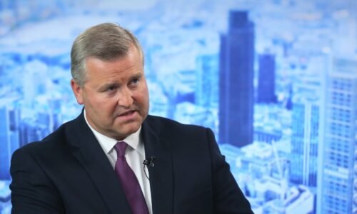 BP shares plummet after ousting chairman Albert Manifold in shock move