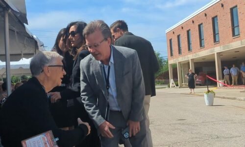 Bill Gates, billionaire and Microsoft co-founder, attends dedication of NCR archive center in Dayton | Local