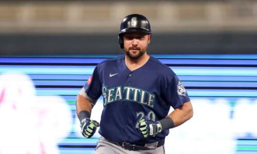 Cal Raleigh scratched from Mariners' lineup ahead of game vs. Royals