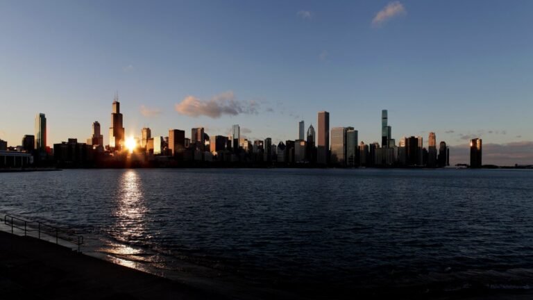 Chicago Memorial Day forecast calls for rising temps, occasional rain – NBC Chicago