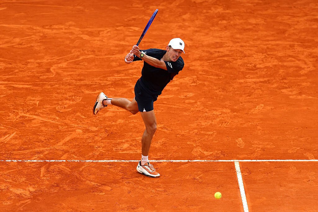 De Minaur fertigt Darderi ab, auch Lucky Loser Kovacevic im Halbfinale · tennisnet.com