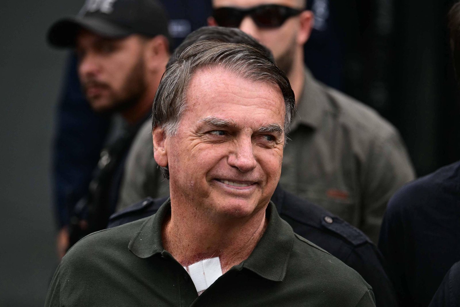 Defesa de Bolsonaro pede a Fachin anulação de condenação - 08/05/2026 - Política