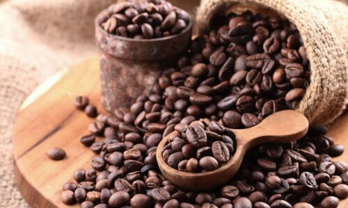 Dia Nacional do Café: descubra como a bebida pode transformar receitas doces e salgadas