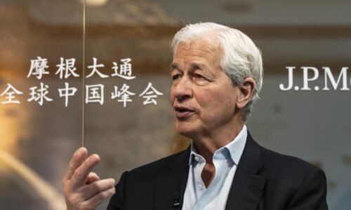 Dimon Says Rates Risk Going Much Higher After Bond Selloff