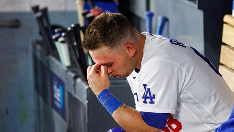 Dodgers' Dalton Rushing slams bat on his own head amid frustrating slump