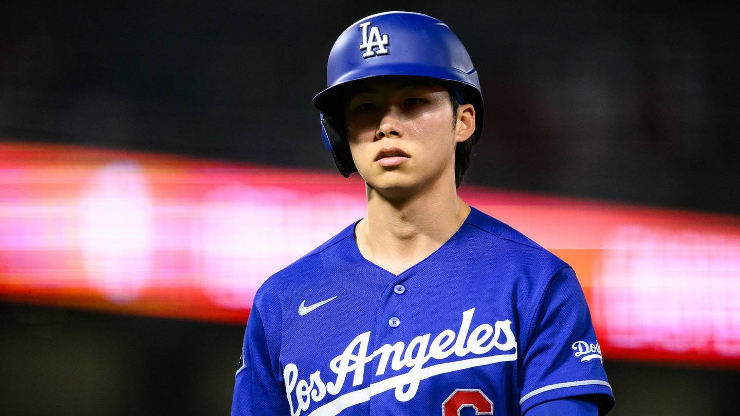 Dodgers' Hyeseong Kim Suddenly at Risk of Losing Roster Spot
