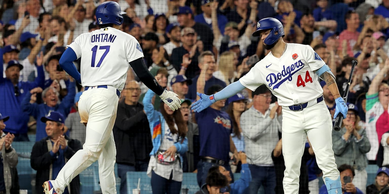 Dodgers' bullpen's scoreless streak ends in comeback win