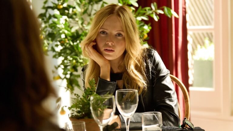 Ellie Bamber on Playing Kate Moss in 'Moss & Freud': "I Was Terrified"