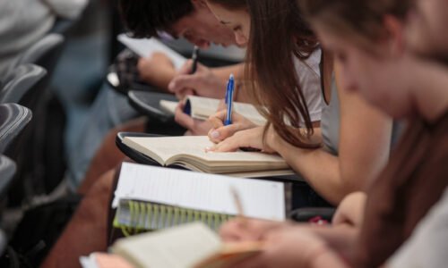 Enem 2026: Inscrições começam 25 de maio; confira datas - 22/05/2026 - Educação