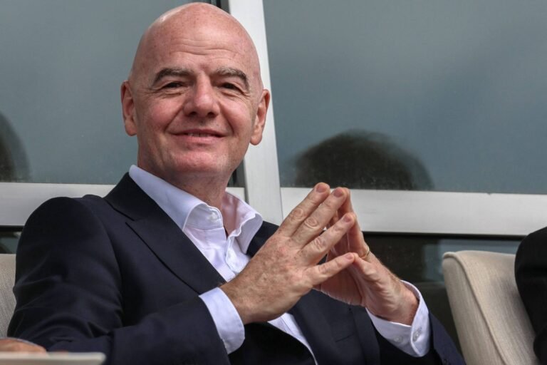 'Estamos prontos', diz Infantino a menos de um mês da Copa - 13/05/2026 - Esporte