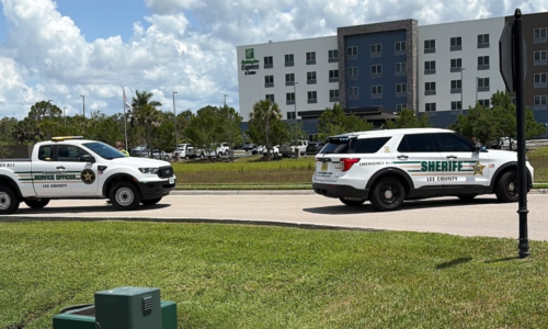 Fatal crash shuts down Jetport Loop and Treeline Avenue South in Lee County | Lee County