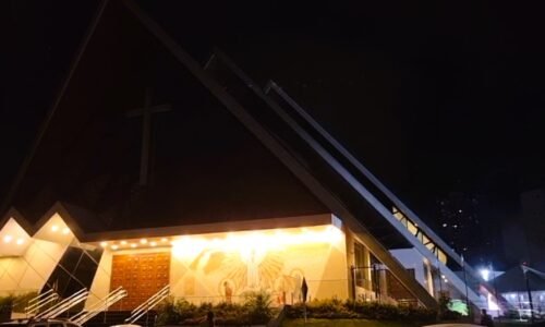 Fé, tradição e emoção marcam Jubileu de Ouro da Paróquia Nossa Senhora de Fátima em Cascavel