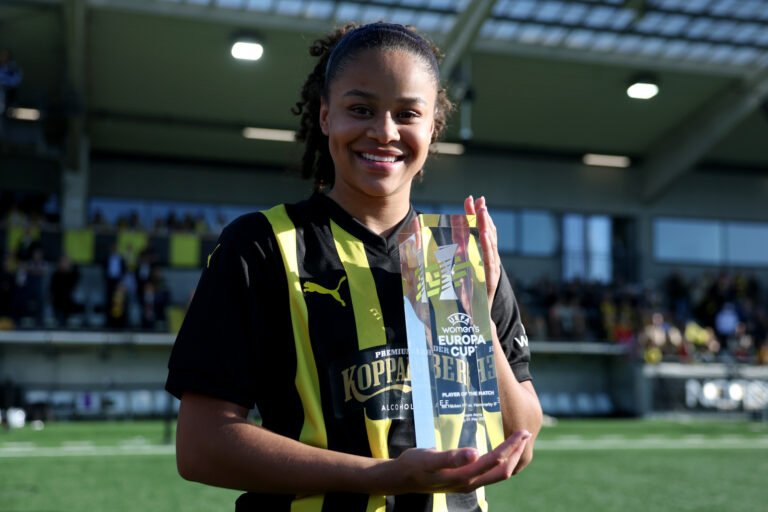 Felicia Schroder, máxima goleadora de la Women’s Europa Cup