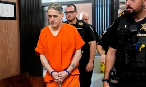 Former death row inmate Richard Glossip granted $500,000 bail after nearly 30 years in prison