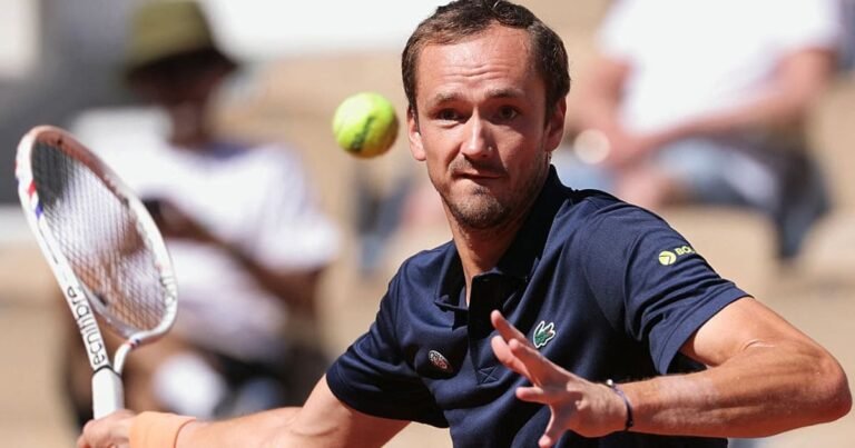 French Open 2026 live updates: Day 3 latest with Jannik Sinner, Coco Gauff and Jessica Pegula in action today