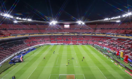 Fuerte operativo de seguridad para el Chivas vs. Cruz Azul en el Jalisco