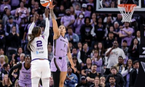 Gabby Williams, Golden State Valkyries stop Mercury, win home opener