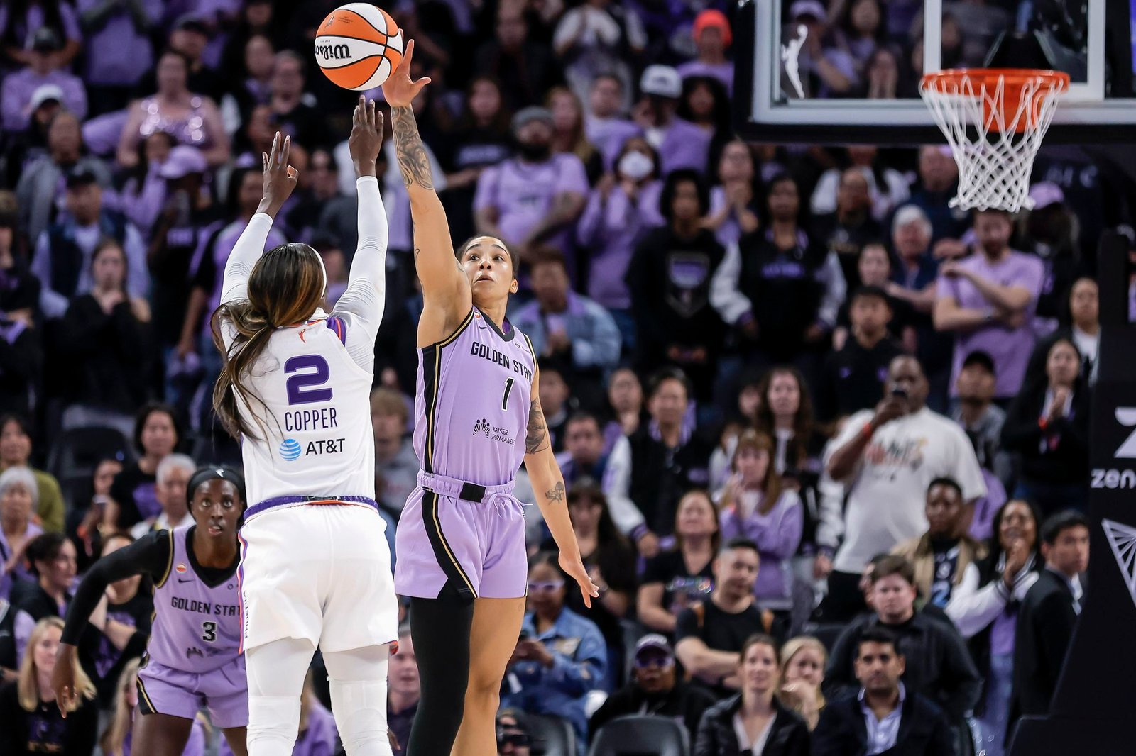 Gabby Williams, Golden State Valkyries stop Mercury, win home opener