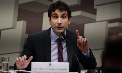 Galípolo pede 'pelo amor de Deus' para que Congresso aprove projeto que dá autonomia financeira para BC