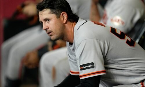 Giants stay positive after being swept in Arizona