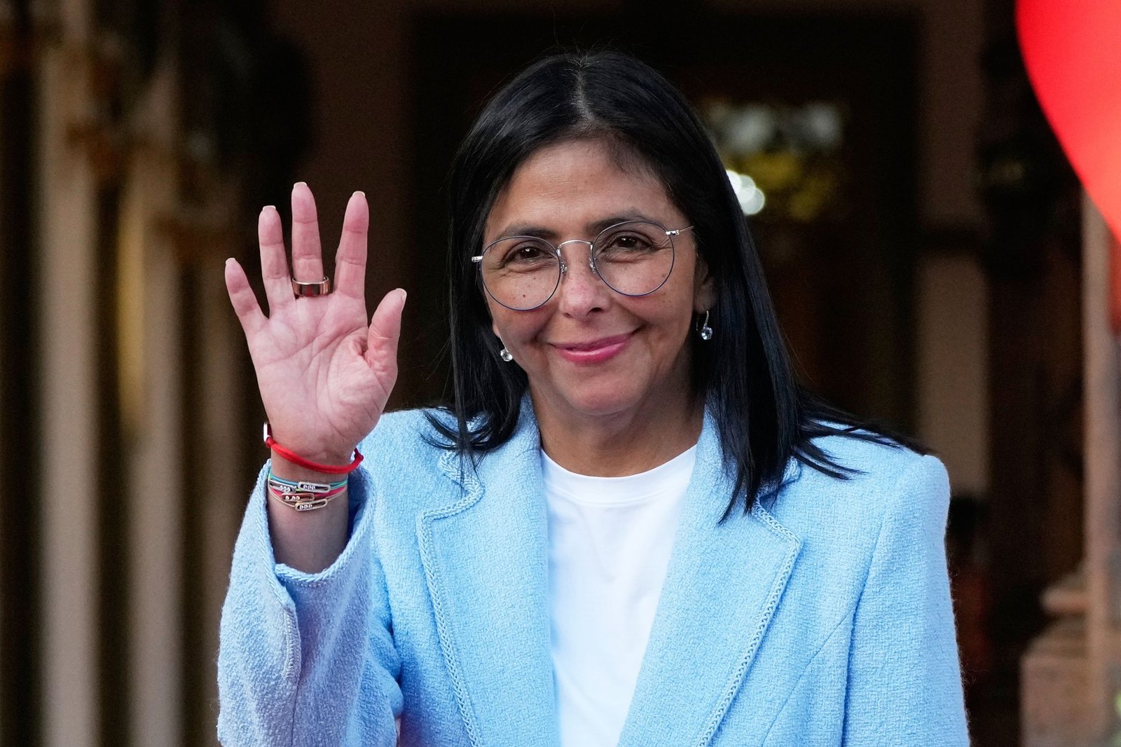 Gobierno de Trump ha pedido a fiscales no proceder contra presidenta de Venezuela, dicen fuentes