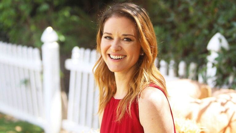 'Grey's Anatomy' star Sarah Drew shares father's faith advice on fear