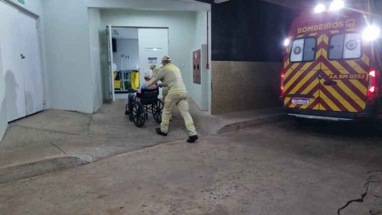 Homem fica ferido após queda em imóvel no Bairro Guarujá, em Cascavel