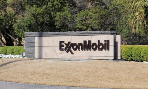 Is Exxon Mobil (XOM) One of the Best Blue Chip Dividend Stocks to Buy Now?