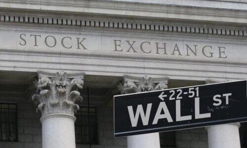 Is the stock market open on Memorial Day? Here's the holiday trading schedule in 2026.