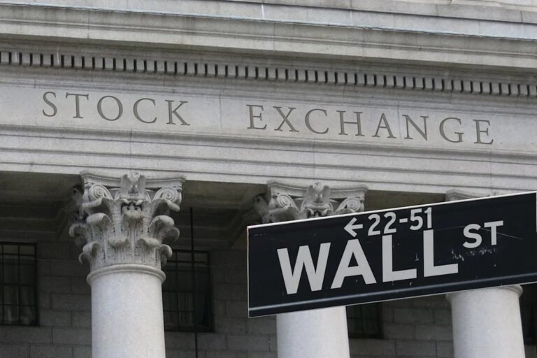 Is the stock market open on Memorial Day? Here's the holiday trading schedule in 2026.