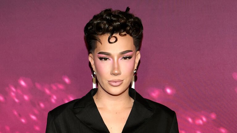 James Charles Slammed for Calling a Former Spirit Airlines Employee a 'Lazy Piece of S-t' for Sending Him a GoFundMe Link - Just Jared - Celebrity News and Gossip