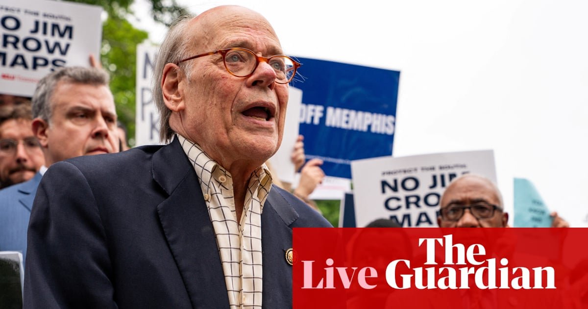 Jeffries praises Tennessee Democrat Steve Cohen as he ends re-election bid after gerrymander – US politics live | Trump administration