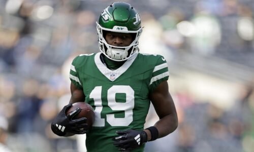 Jets, Seahawks Reportedly Make Surprise Trade, Full Details Revealed in New NFL Rumors amid OTAs