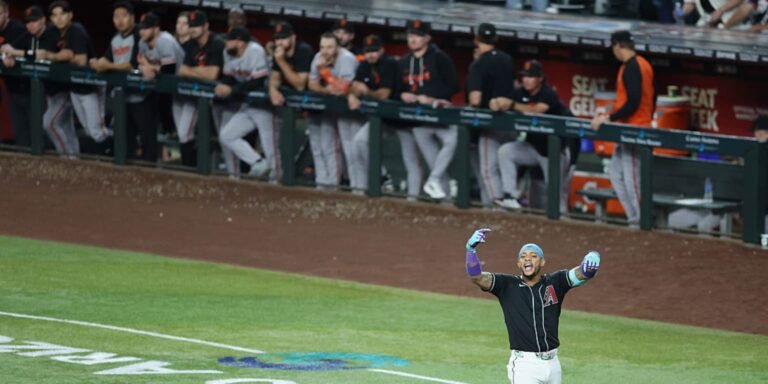 Ketel Marte hits walk-off homer caps D-backs' impressive comeback