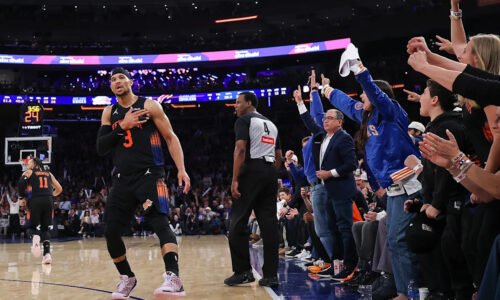 Knicks' Josh Hart cites Jay Wright after giving now-viral quote about analytics: 'They're a lamppost to a drunk person'