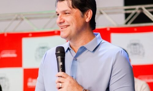 Leo Bezerra anuncia calendário de pagamentos de maio e junho e metade do 13º para servidores de João Pessoa