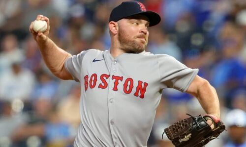 Liam Hendriks agrees to Minor League deal with Cubs (source)