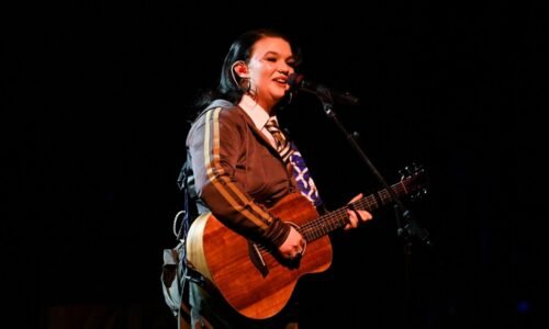 Lola Young, Zara Larsson to Headline