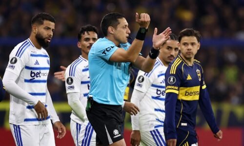 Lucas Romero rebate Paredes sobre polêmicas de Boca x Cruzeiro; veja versões