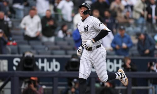 MLB DFS picks, Monday lineup advice from daily Fantasy professional who's won $2 million