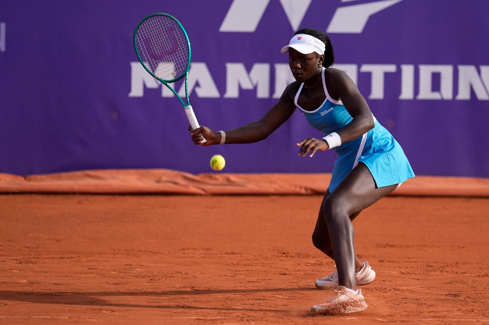 Mboko to face Navarro in Strasbourg final with first clay title at stake