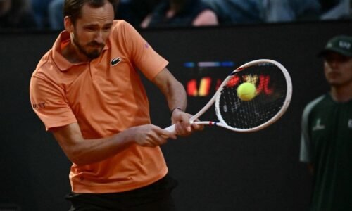 Medvedev vence espanhol Landaluce e será o rival de Sinner na semifinal em Roma