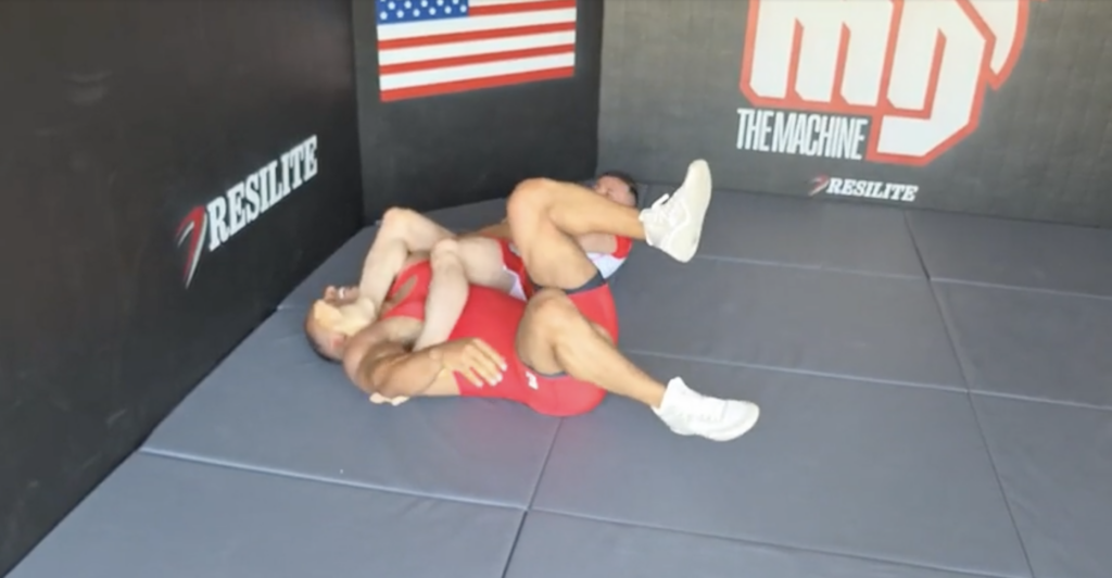 Merab Dvalishvili taps out Larry Wheels