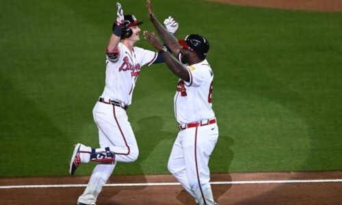 Mike Yastrzemski hits first homer with Braves