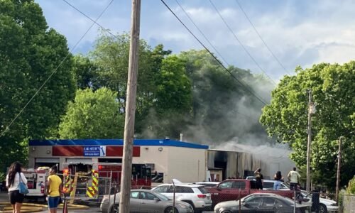 Multiple units respond to Huntsville business fire